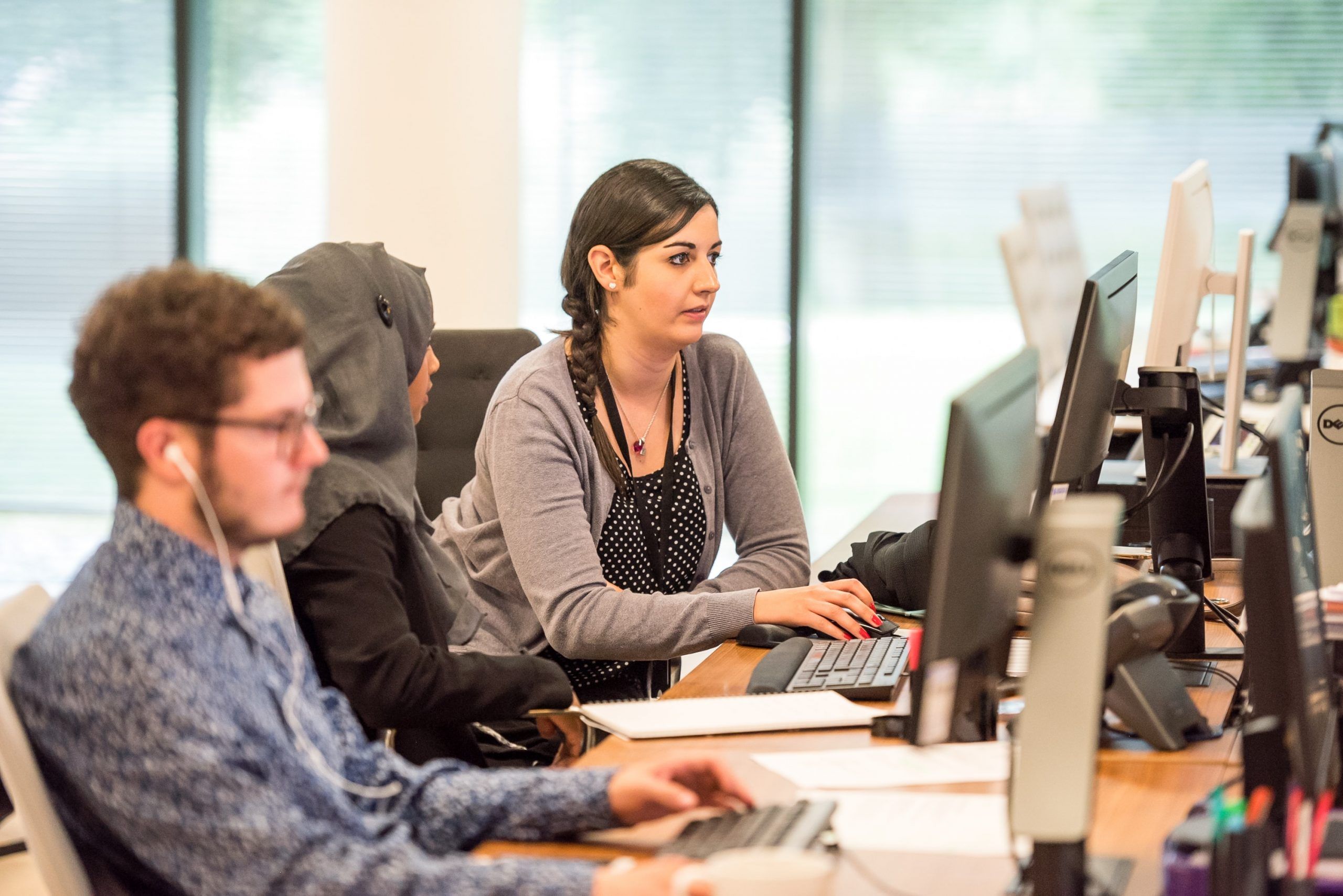 Support desk users.